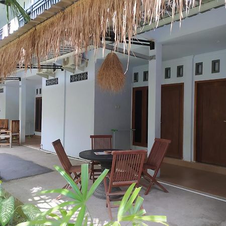 Merendeng Hostel Kuta Kuta  Εξωτερικό φωτογραφία