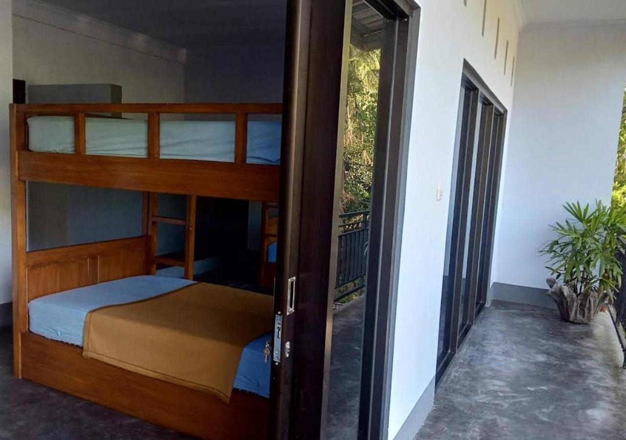 Merendeng Hostel Kuta Kuta  Εξωτερικό φωτογραφία
