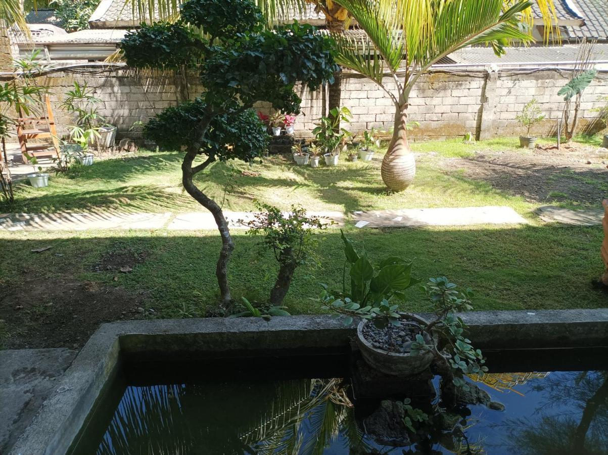 Merendeng Hostel Kuta Kuta  Εξωτερικό φωτογραφία