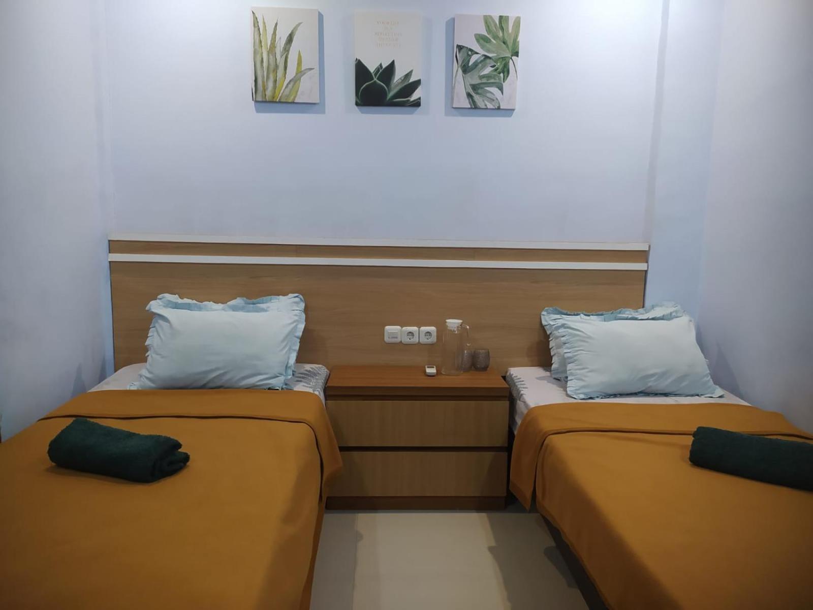 Merendeng Hostel Kuta Kuta  Εξωτερικό φωτογραφία